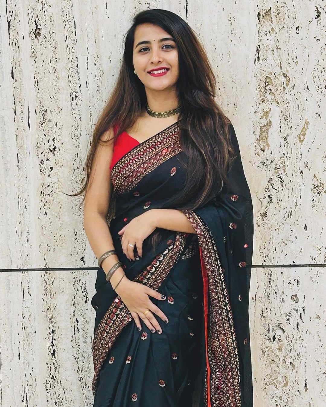 WhatsApp Image 2025-11-25 at 8.29.41 PM (2)