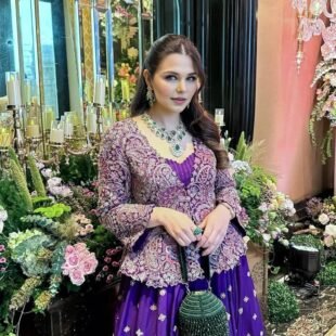 ❤️💐 PRESENTING NEW DESIGNER GOWN WITH KOTI SET 💐❤️