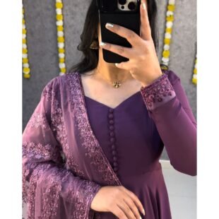 🌟 New Launch – Elegant Designer Gown Set 🌟